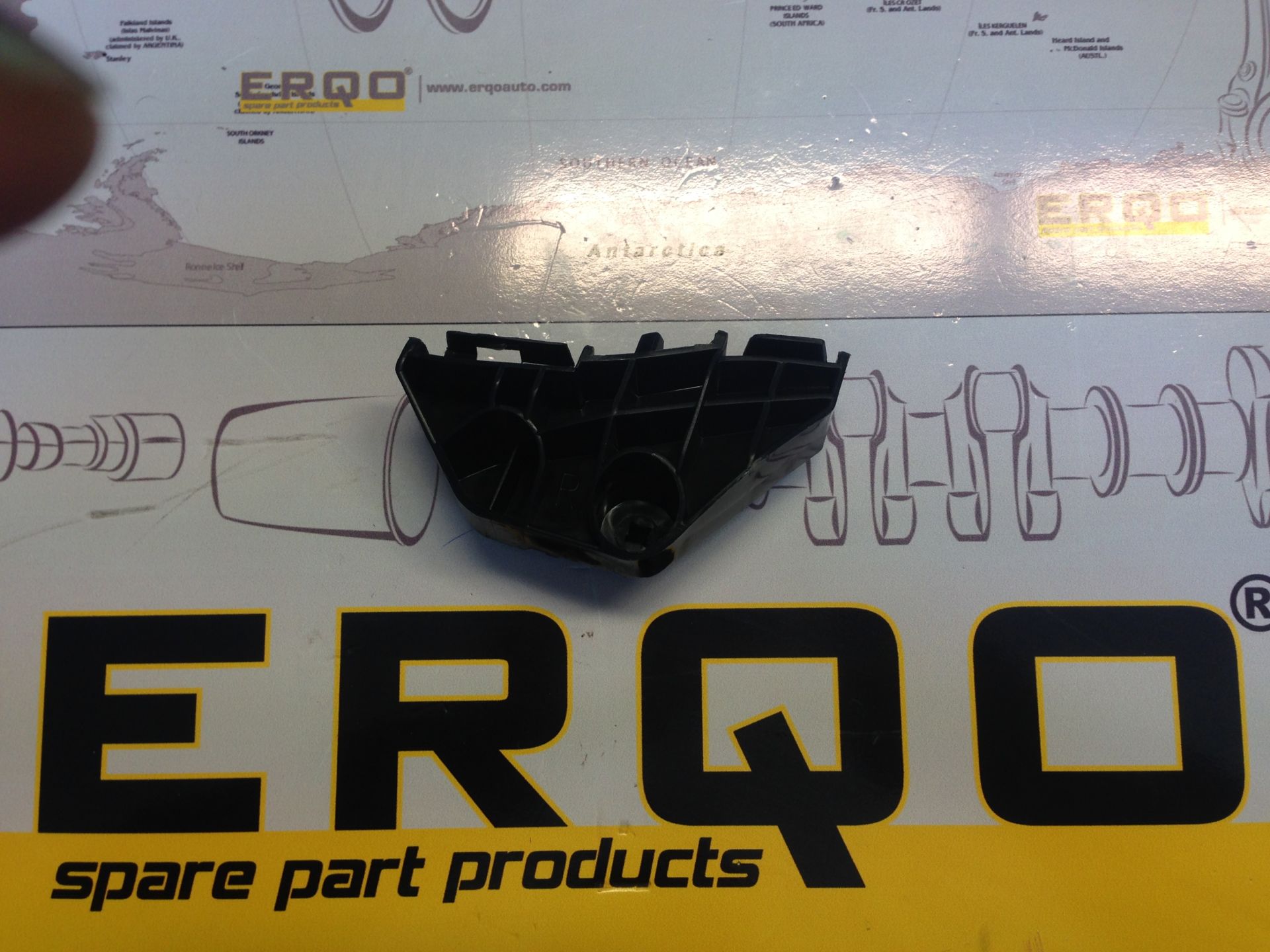 52562-02110 TAMPON BRAKETİ COROLLA 2007-10 ARKA KÜÇÜK SAĞ